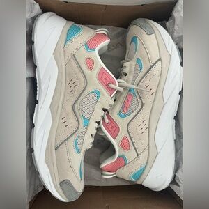 Fila - Trigate - 5RM01082-255 - GARD/BFSH/FMPK - Size 9 Women's Shoes
